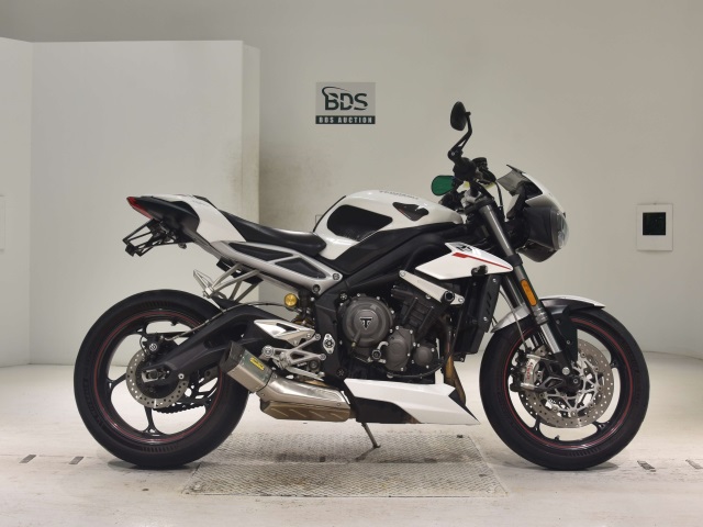 Triumph STREET TRIPLE RS