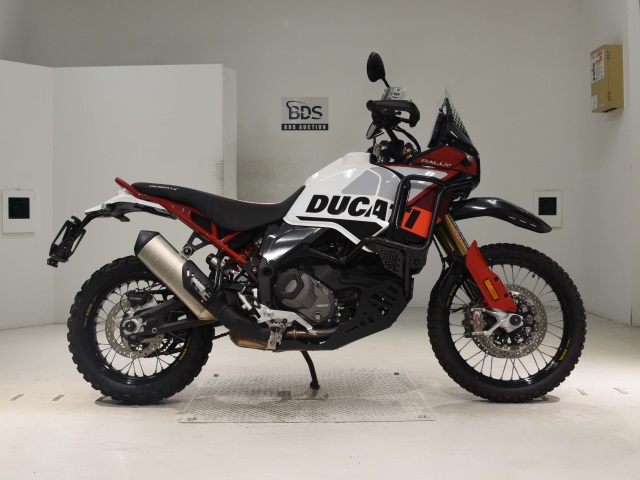 Ducati DESERT X 2024