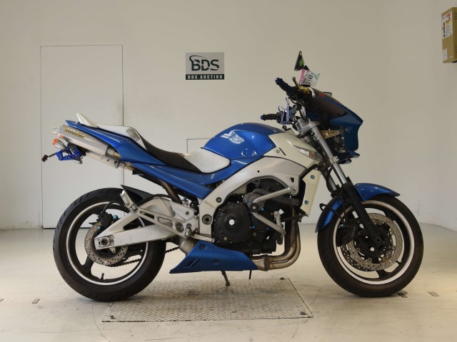 Suzuki GSR400 2007