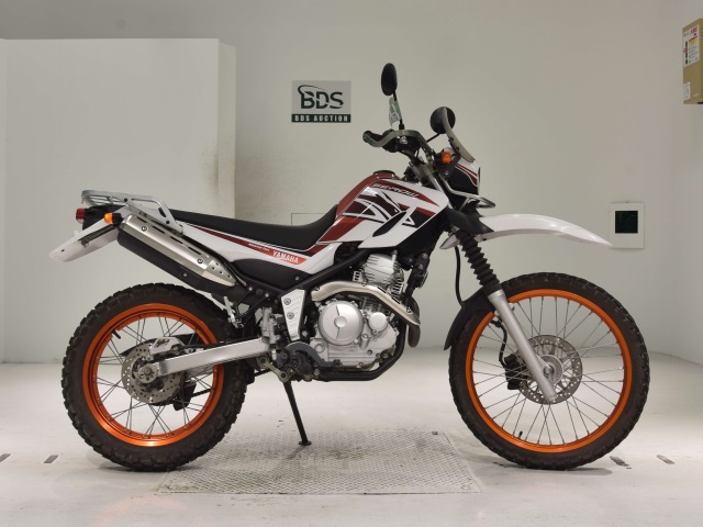 Yamaha SEROW XT250 2017