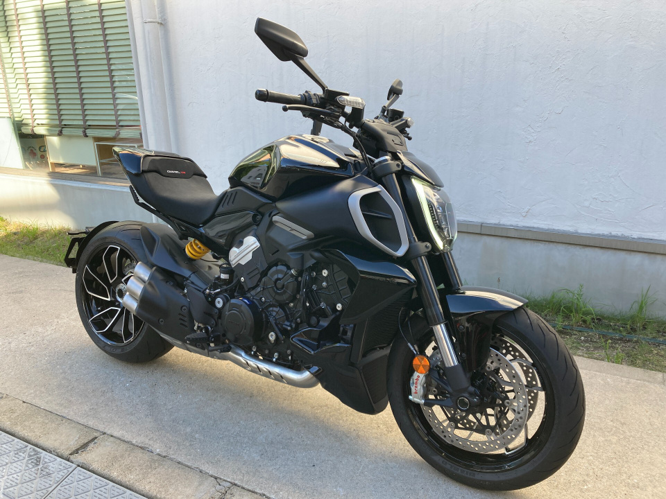 Ducati DIAVEL 2024