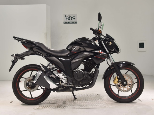 Suzuki GIXXER150