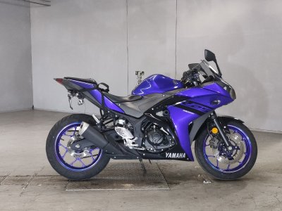 Yamaha YZF-R25 2018