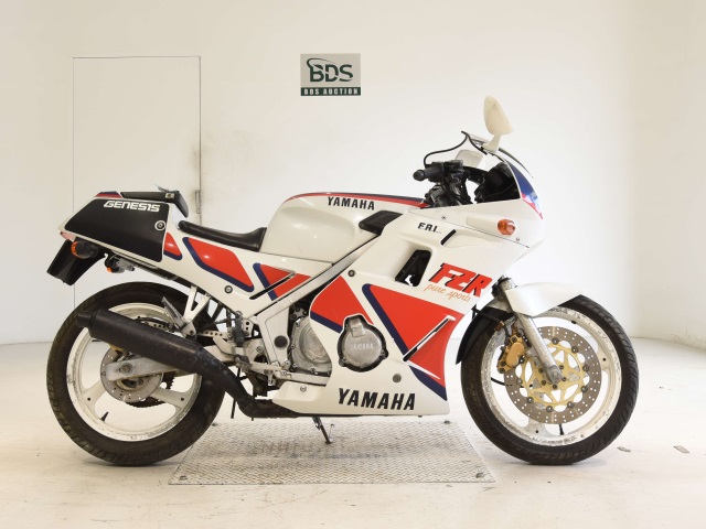 Yamaha FZR250 1987