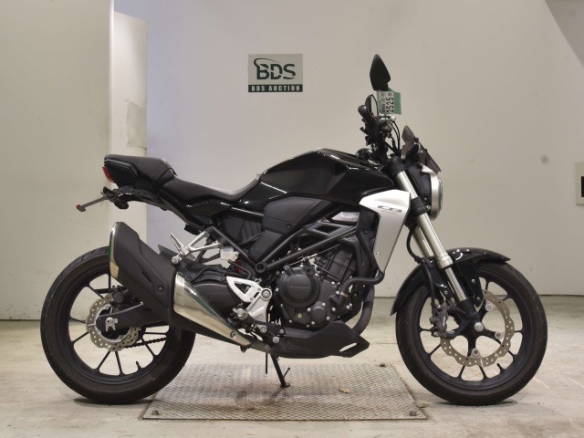 Honda CB250R 2018