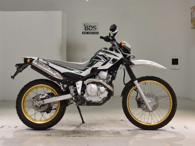 Yamaha SEROW XT250 2018