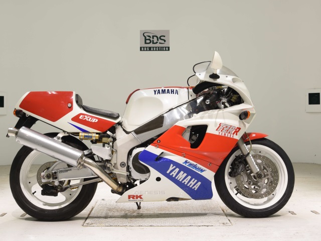 Yamaha FZR750 1989