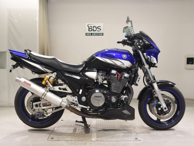 Yamaha XJR1300 2004