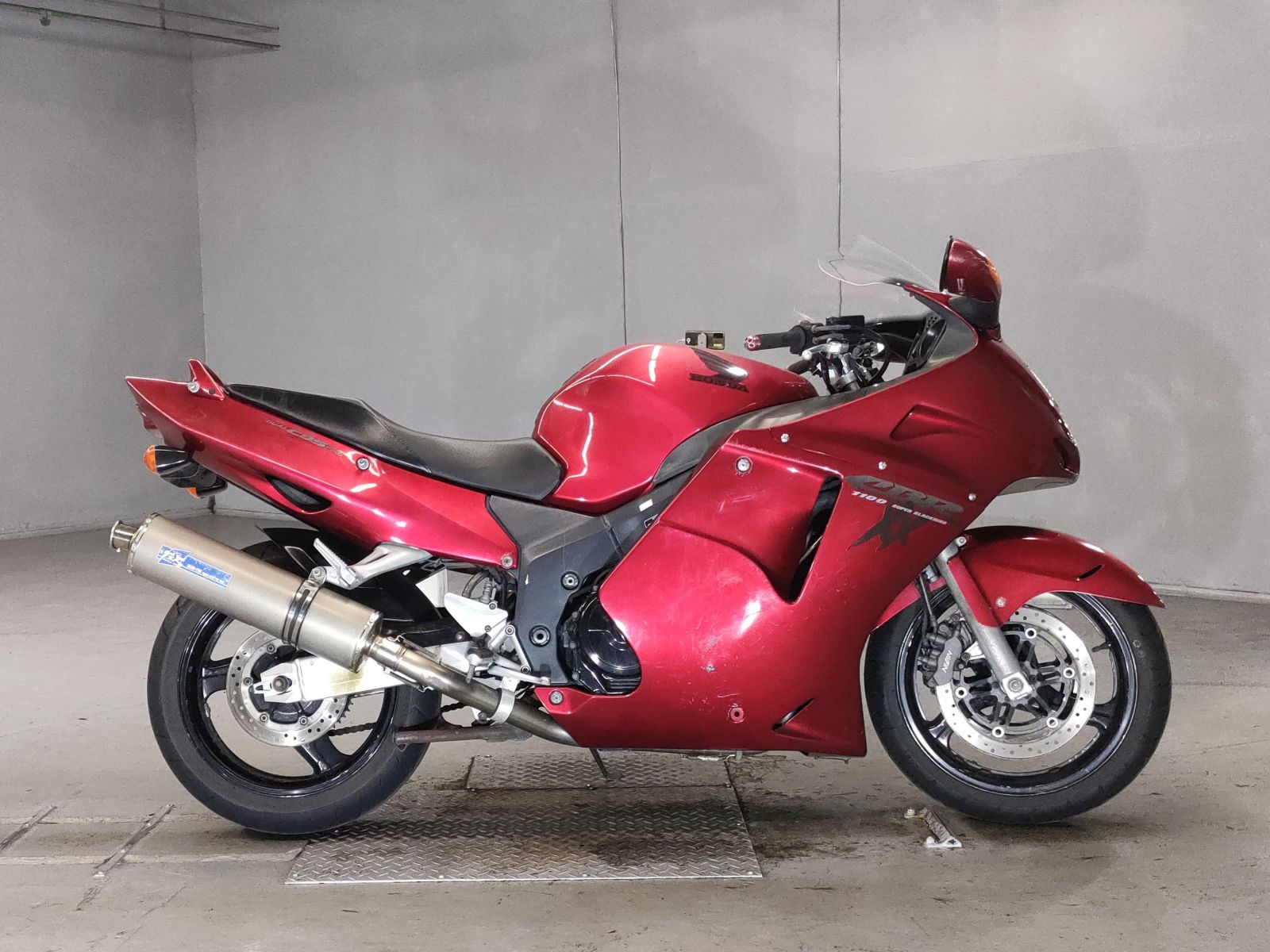 Honda CBR1100XX BLACKBIRD 1997