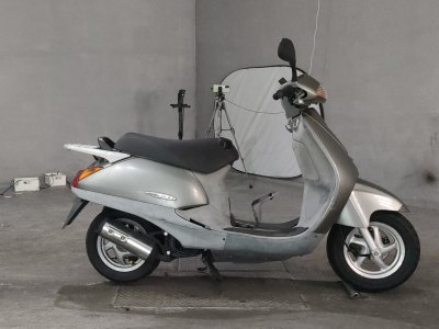 Honda LEAD50 2001