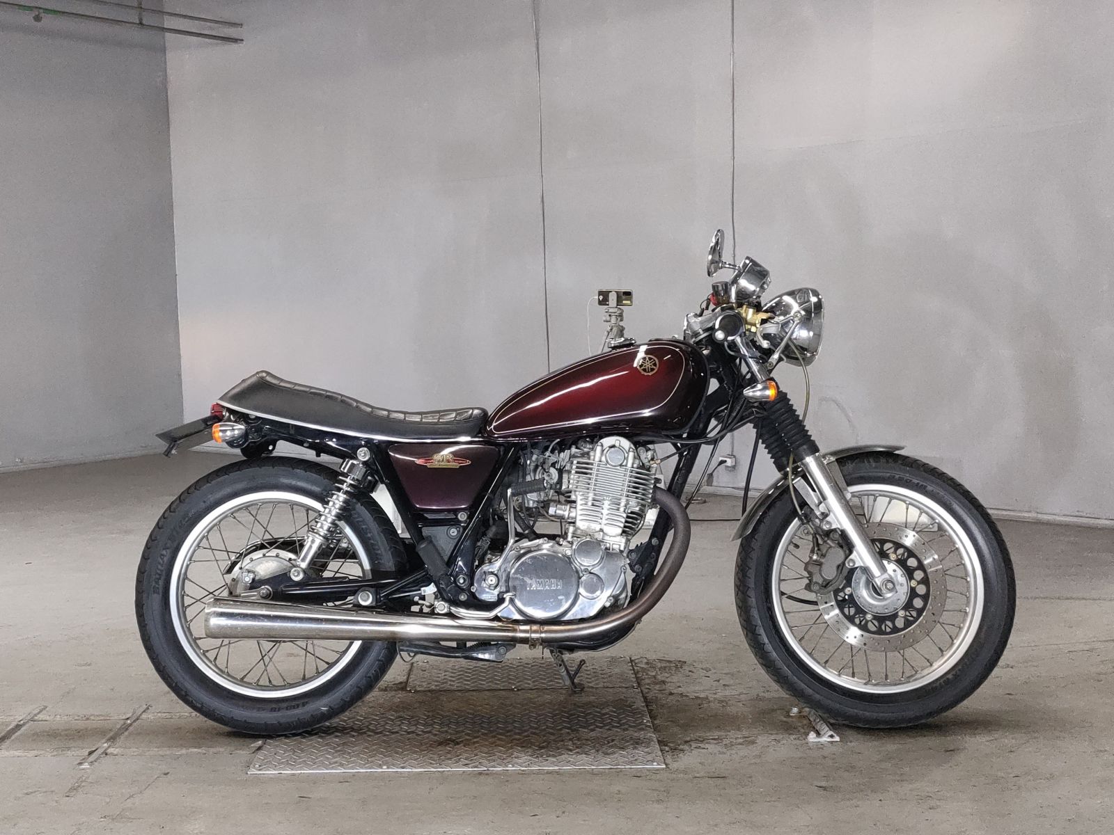 Yamaha SR400 2003
