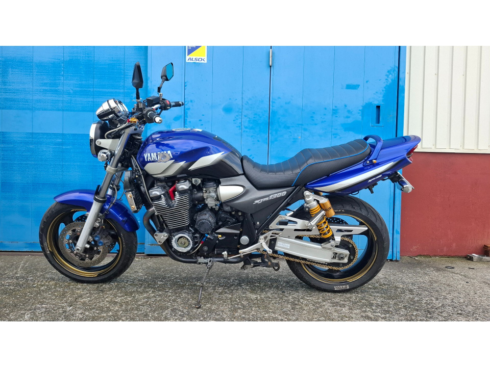 Yamaha XJR1300 2001