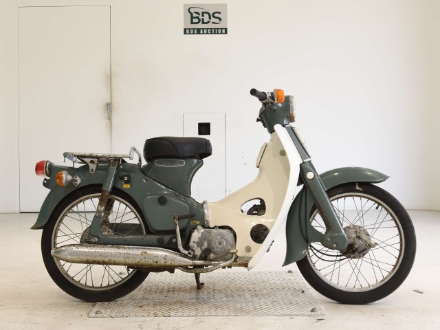 Honda C50 1977