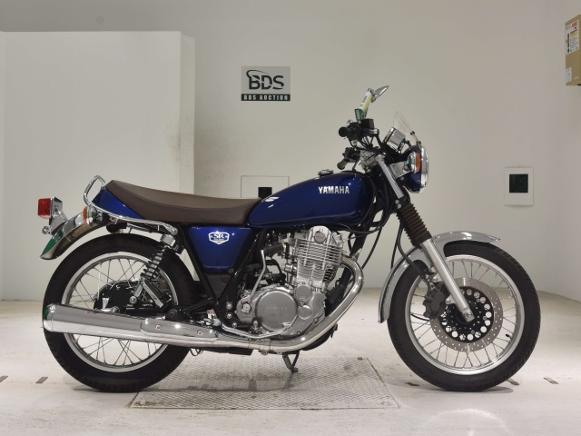 Yamaha SR400 2021
