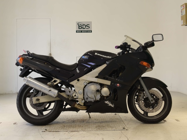 Kawasaki ZZ-R400 1996