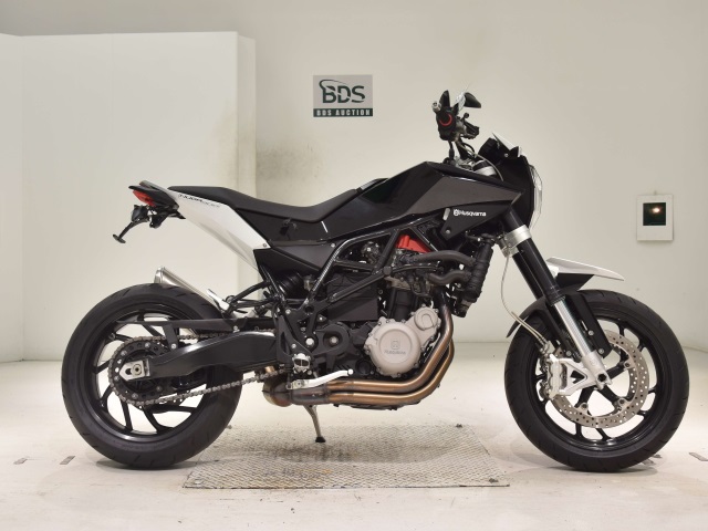 Husqvarna NUDA900 2013