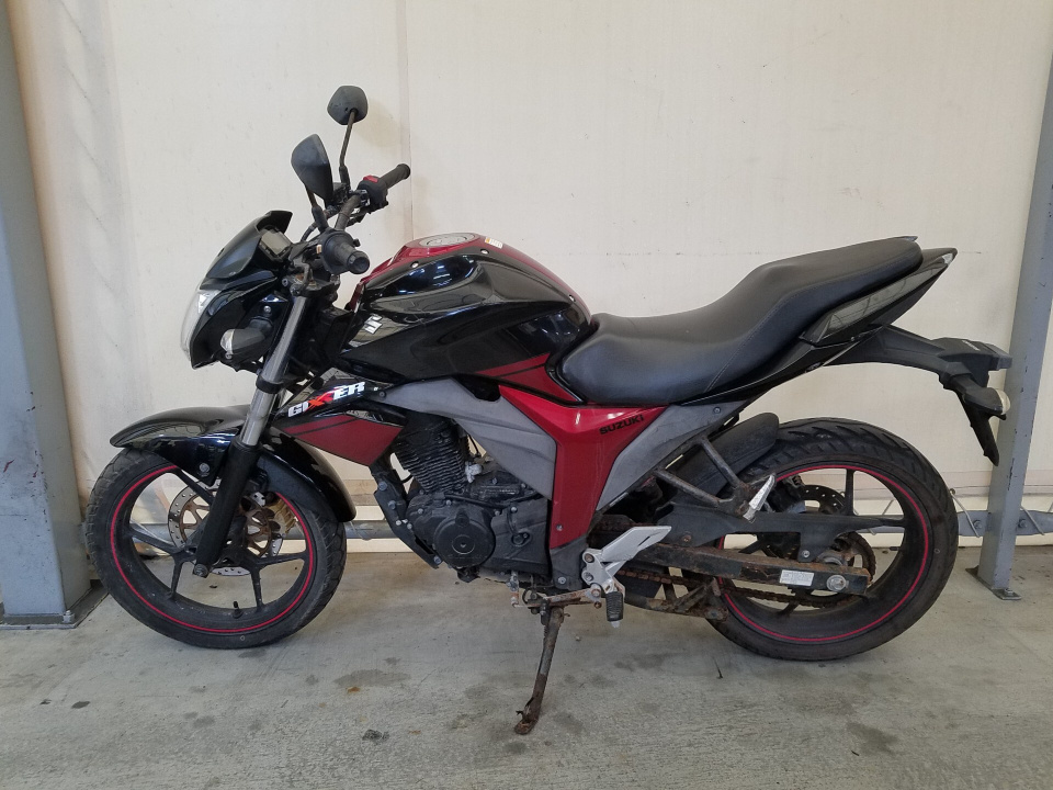 Suzuki GIXXER150