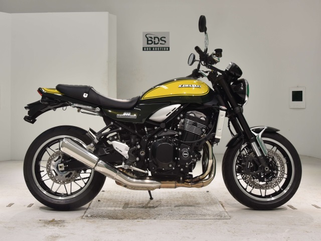 Kawasaki Z900RS 2024