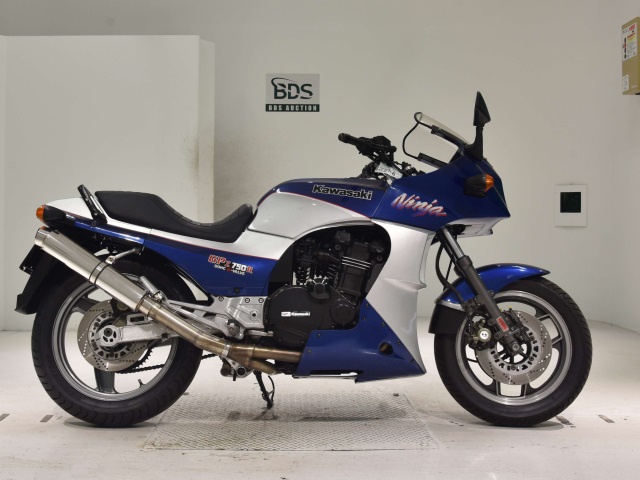 Kawasaki GPZ750R 1984