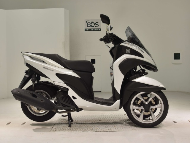 Yamaha TRICITY MW125 2015