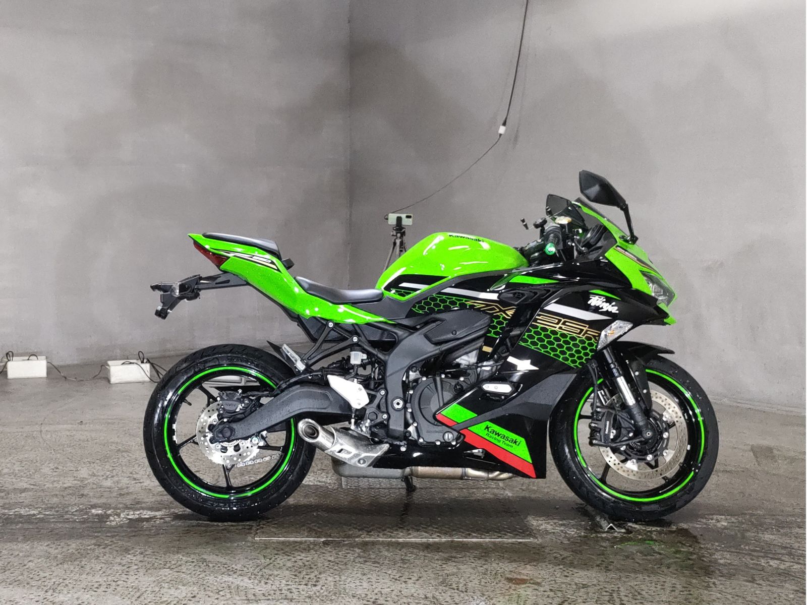 Kawasaki NINJA ZX-25R KRT 2021