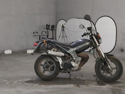 Suzuki STREET MAGIC