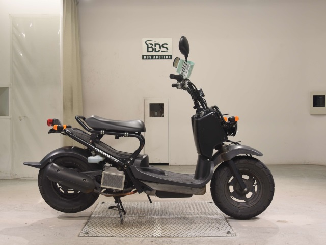 Honda ZOOMER 2004