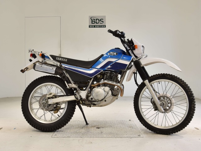 Yamaha SEROW XT225 2004