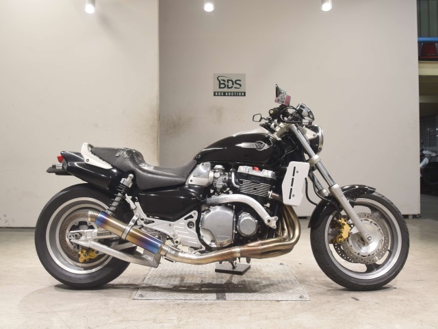 Honda X4 1997