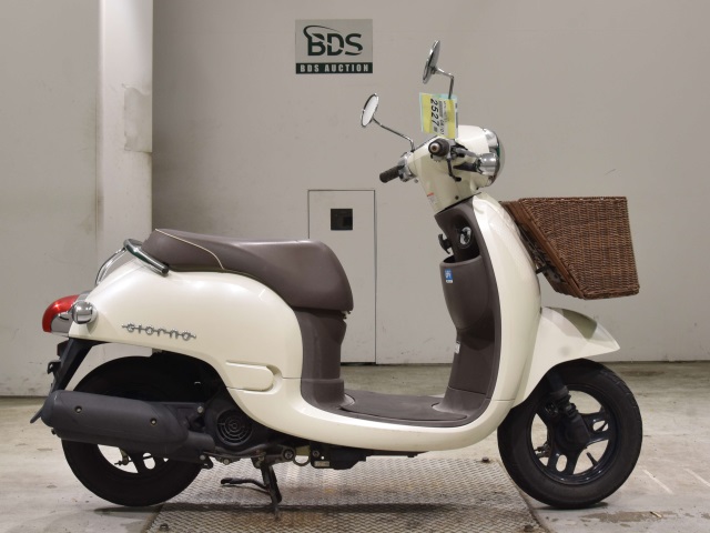 Honda GIORNO 2011