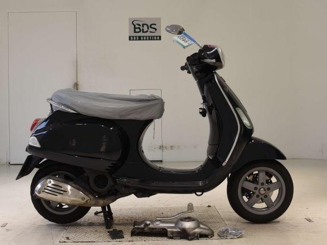 Vespa LX125