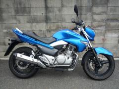 Suzuki GSR250