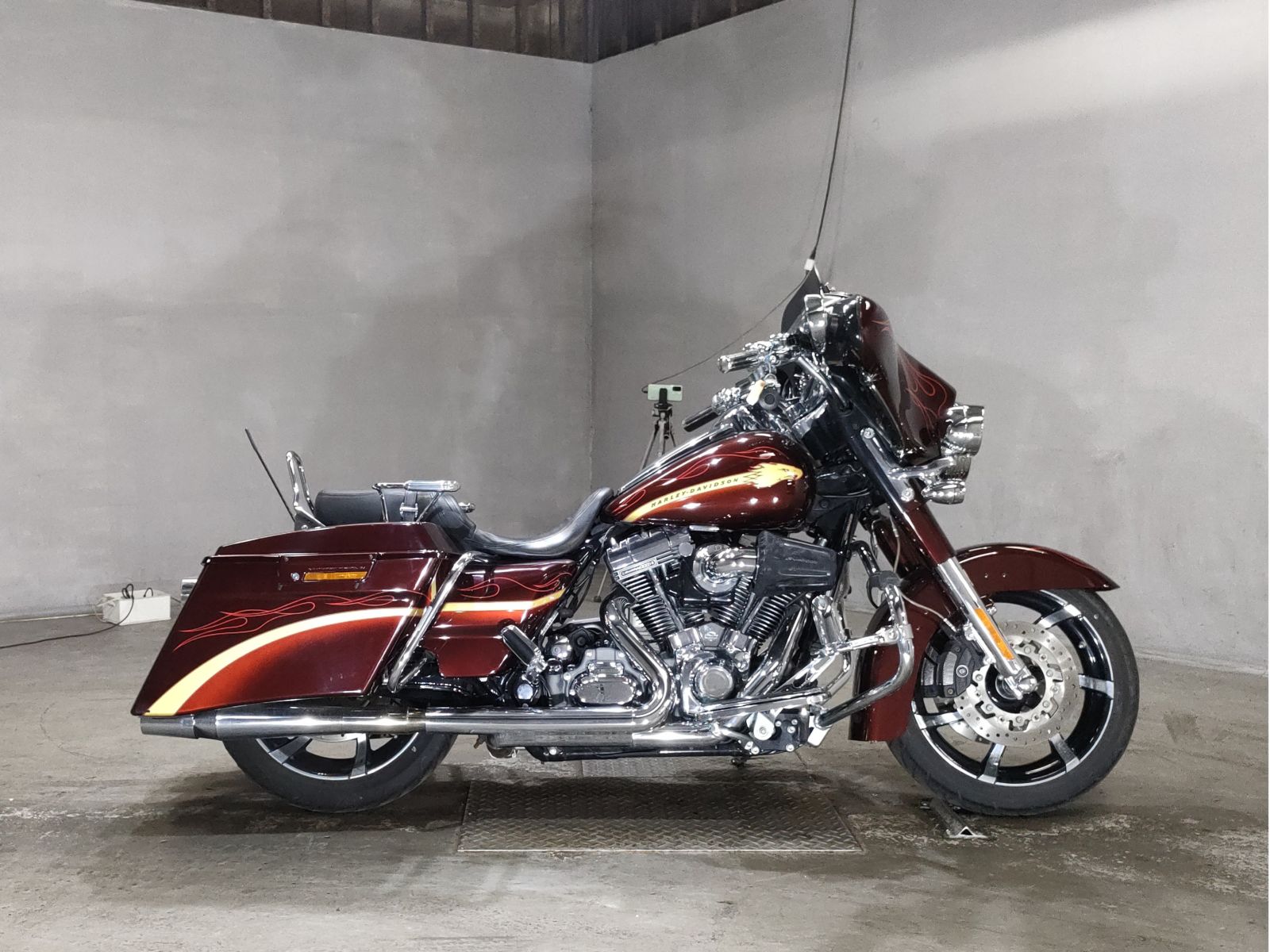 HD STREET GLIDE FLHXSE1800 2010