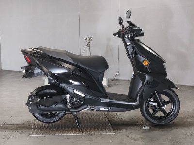 Suzuki AVENIS125