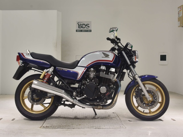 Honda CB750SF 2009