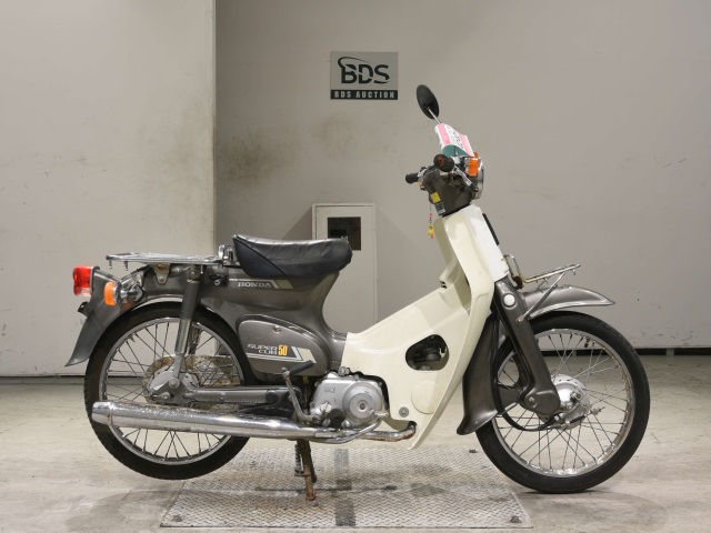 Honda C50 1988