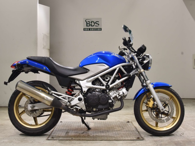 Honda VTR250 2011