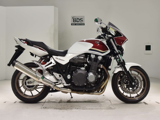 Honda CB1300SF 2021