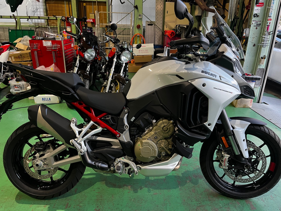 Ducati MULTISTRADA V4 2025