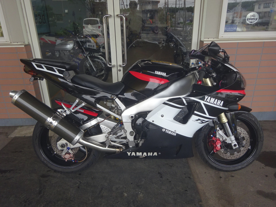 Yamaha YZF-R1 1998