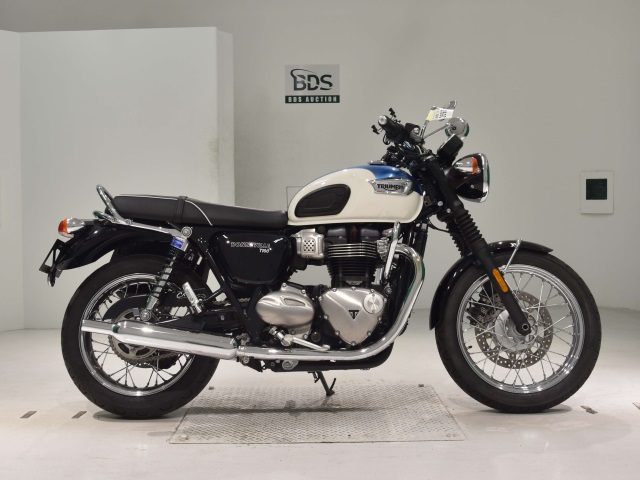 Triumph BONNEVILLE T100 2017