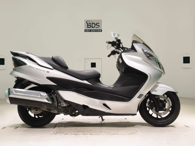 Suzuki SKYWAVE 250S