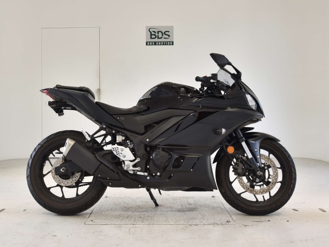 Yamaha YZF-R25A 2021