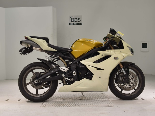 Triumph DAYTONA 675 2011