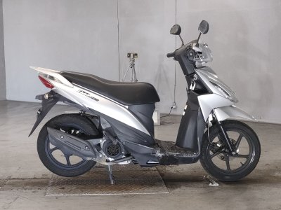 Suzuki ADDRESS V110