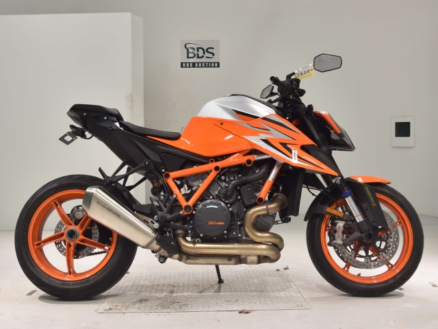 KTM 1290 SUPERDUKE R 2022
