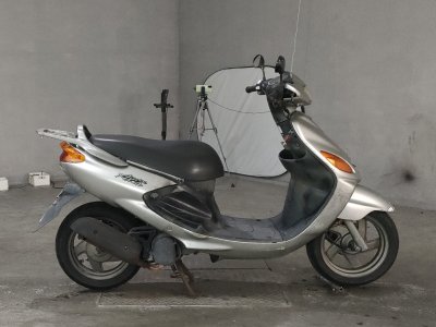 Yamaha GRANDAXIS100 2005