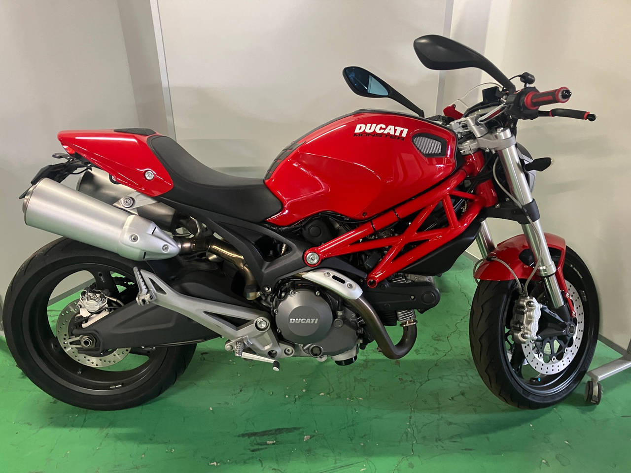 Ducati MONSTER 696 2008