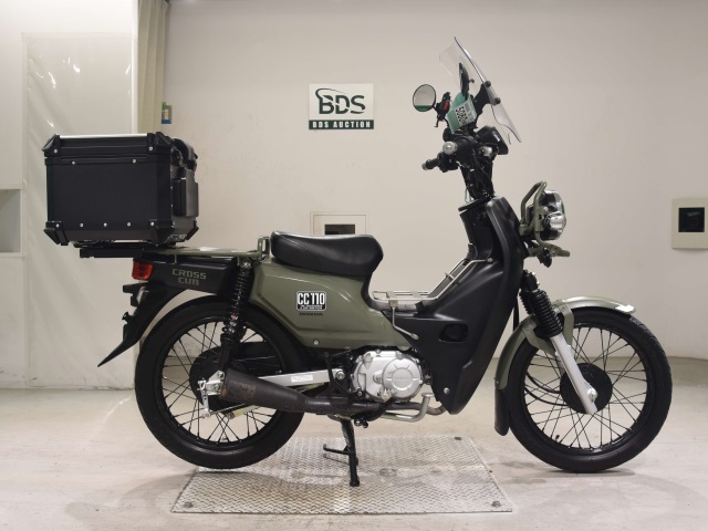 Honda CC110 CROSSCUB 2016