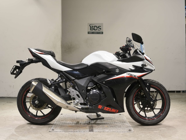 Suzuki GSX250R